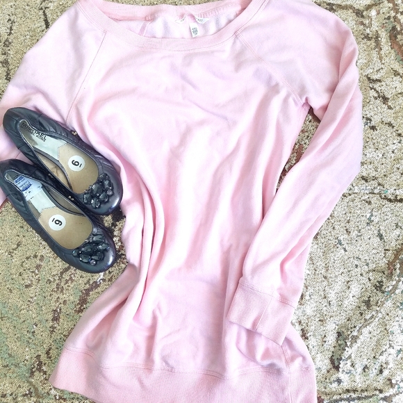 Victoria's Secret Tops - Victoria's secret light pink pullover sweatshirt